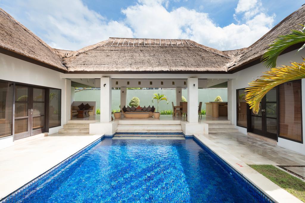 Casa Benita By Bracha Villas Management Seminyak Exteriör bild