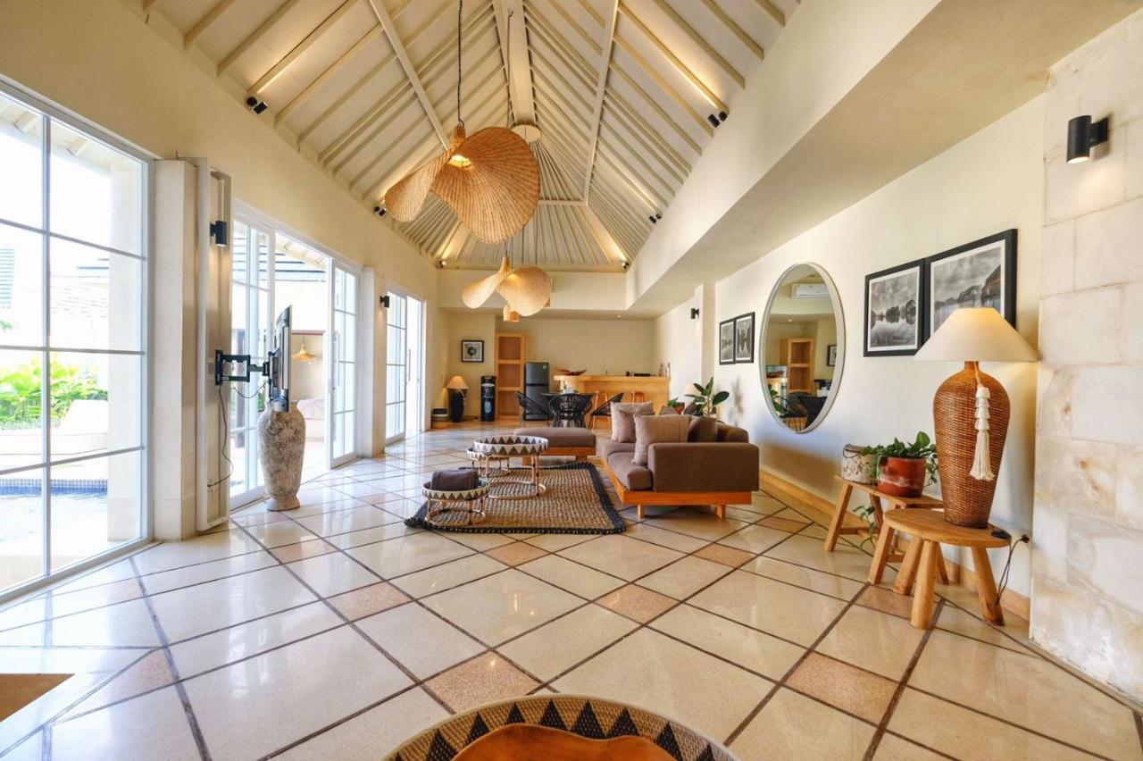Casa Benita By Bracha Villas Management Seminyak Exteriör bild