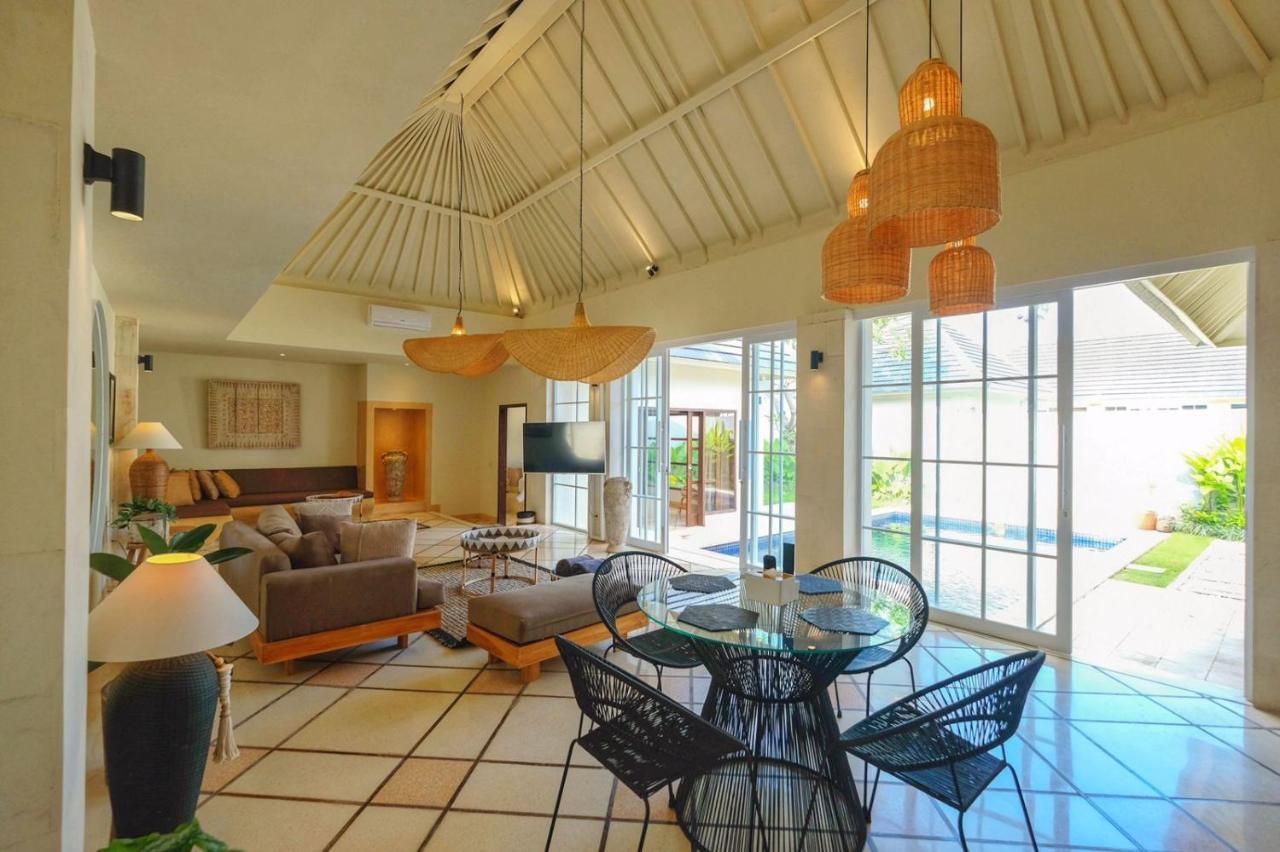 Casa Benita By Bracha Villas Management Seminyak Exteriör bild